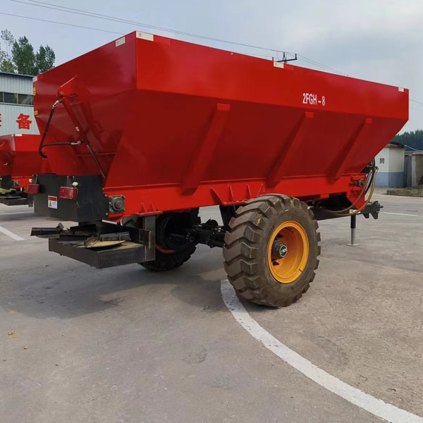 牽引式8方撒肥車(chē)